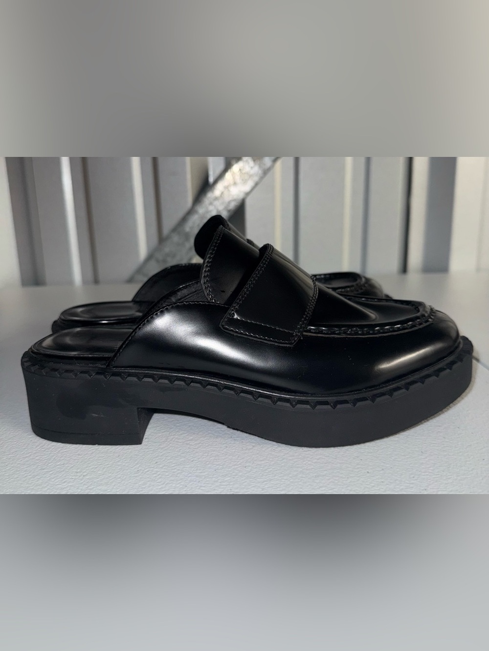 Jeffrey Campbell Librarian Vamp Moc-Toe Classic Penny Loafers Size 7.5